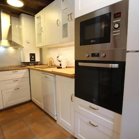 Bonito Apartamento Rural Con Wifi Gratis,terraza Y Piscina En *