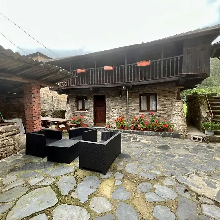 Prázdninový dům Bonito Apartamento Rural Con Wifi Gratis,terraza Y Piscina En *
