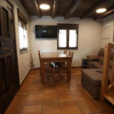 Bonito Apartamento Rural Con Wifi Gratis,terraza Y Piscina En *