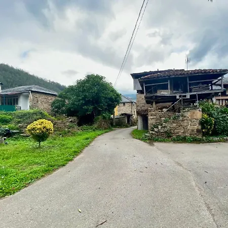 Prázdninový dům Bonito Apartamento Rural Con Wifi Gratis,terraza Y Piscina En *